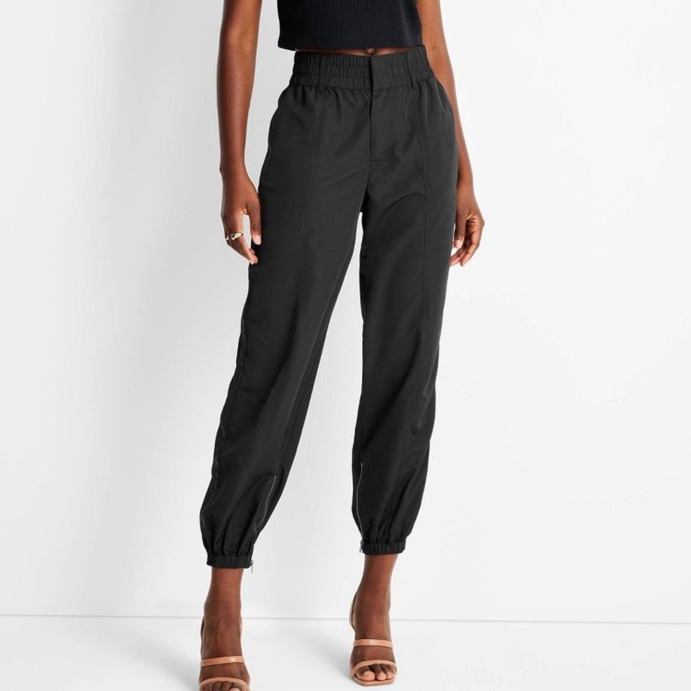Mid-Rise Nylon Track Pants - Future
Collective with Kahlana Barfield Brown, XS
